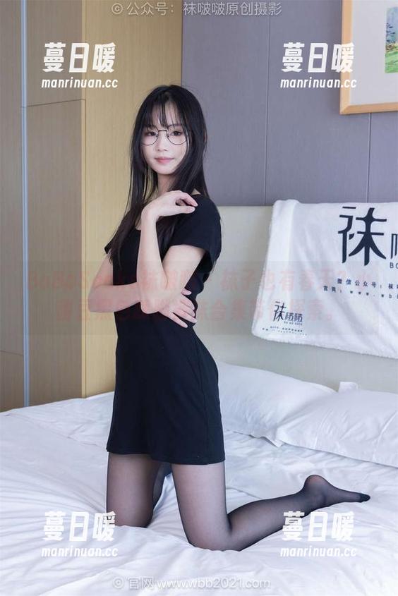 BoBoSocks袜啵啵-小甜豆 BoBoSocks袜啵啵 - 袜子也有春天?小甜豆黑色踩脚裤袜合集带你探索。