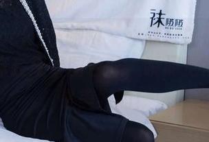 BoBoSocks袜啵啵 - 小甜豆的透明高跟鞋：让你在观看图包时，瞬间觉得生活都是美好的！
