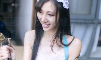 GIRLT果团网 - 无滤镜也是仙女！周大萌最新自拍，尽情放大你的羡慕吧