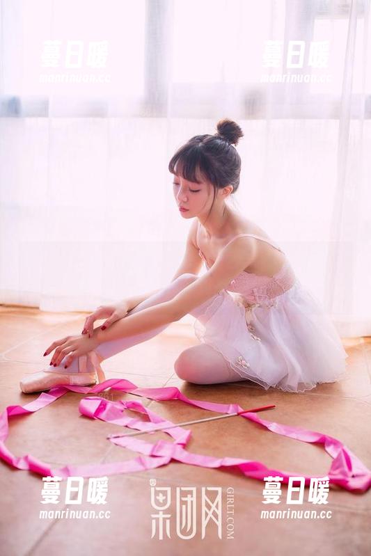 GIRLT果团网-莫雅淇 GIRLT果团网 - 从运动到艺术,莫雅淇的作品图库,时不时抖个腿,哈哈!