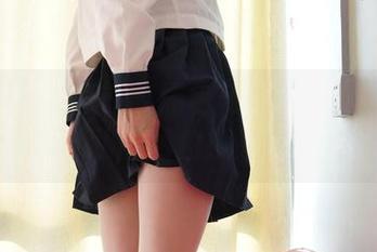 IESS异思趣向 - 黑色秘密漫游：婉萍的私房图包探险记