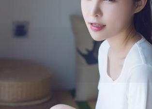 IMiss爱蜜社 - SOLO-尹菲的美脚全集原图，一双脚可以有多少故事？