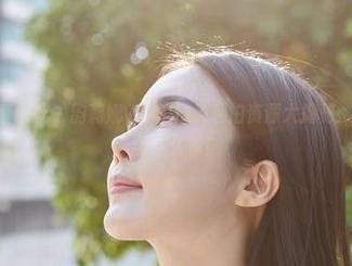 MiiTao蜜桃社 - 韵莉娜VANILLA私拍资源大揭秘：校园风也能这么撩！