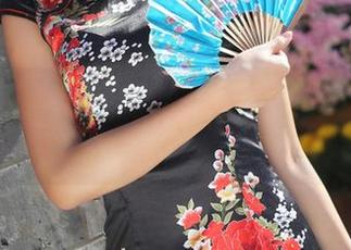 MyGirl美媛馆 - 网袜与阳光的邂逅——原图中的杨晓青儿，宛如夏日的幻影。