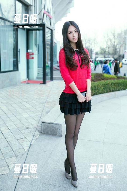 TuiGirl推女郎-冯雨芝 TuiGirl推女郎 - 这张蕾丝私房摄影背后的故事,冯雨芝一言难尽:‘我只是搬个椅子而已’!