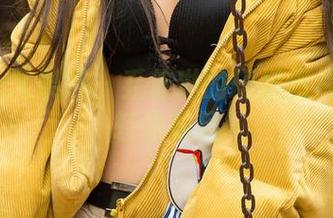 UGirls尤果网 - 乔依琳的短裙图片大赏：轻盈如风