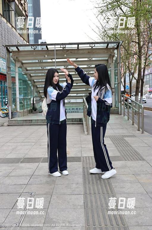 Xiuren秀人网-sibyl是女巫 Xiuren秀人网 - 走!去看Sibyl的校园图集,免费版,有点小小的“心动”哦。