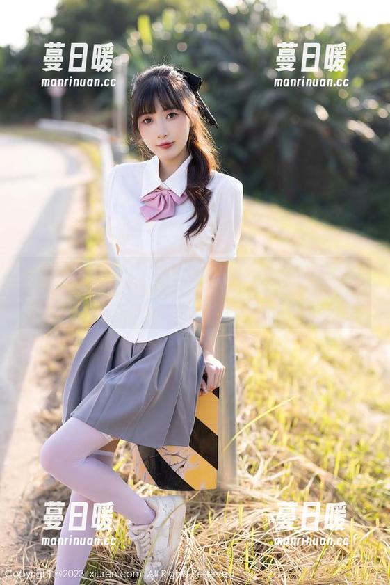 Xiuren秀人网-凌希儿 Xiuren秀人网 - 凌希儿的修女诱惑在线:身边的小秘密你发现了吗?