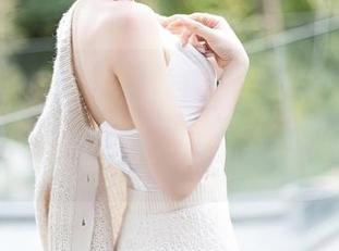 Xiuren秀人网 - 轻巧白裙与王梓童Doirs的狂想曲，图片合集：不小心就把心偷走了！