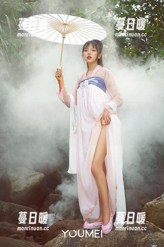 YouMi尤蜜荟-林茵茵 YouMi尤蜜荟 - 精选图集:林茵茵的娇羞小女仆,嘿,你有没有想过,原来女仆也有自己的时尚烦恼?