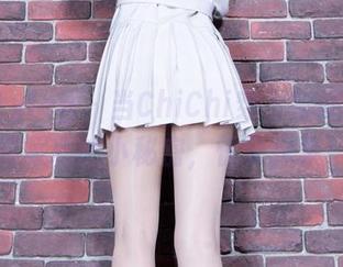 beautyleg - 当ChiChi穿上校服，图包里藏着的小秘密，快来探索！