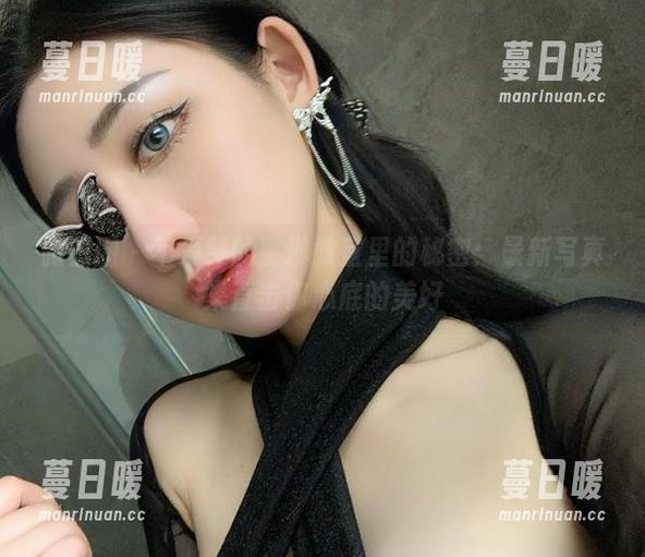 不爱笑的赛琳 微密圈 - 不爱笑的赛琳教室里的秘密:最新写真集直击你心底的美好