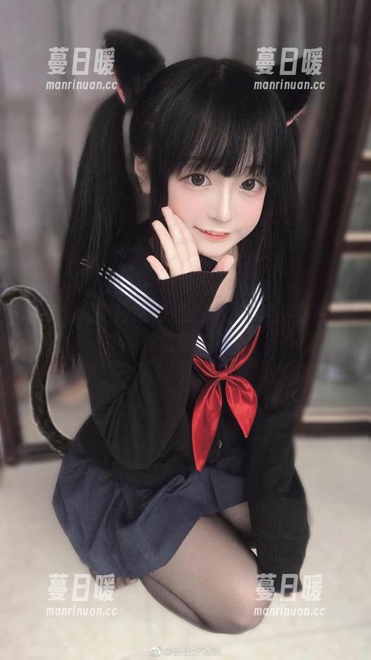 佳佳好难啊日常精选：从不修边幅到意外惊艳的瞬间