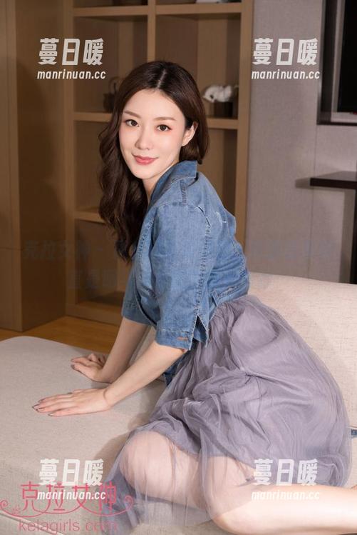 克拉女神 - 颖儿的圣诞美图，这波分享简直是明年时尚圈的新风向标！