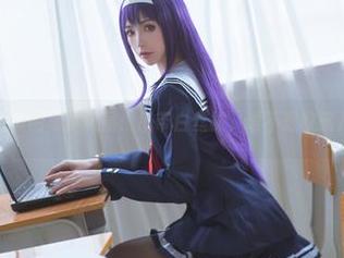 兔玩映画的写真风暴：吊带白丝袜，谁不想收藏几张？