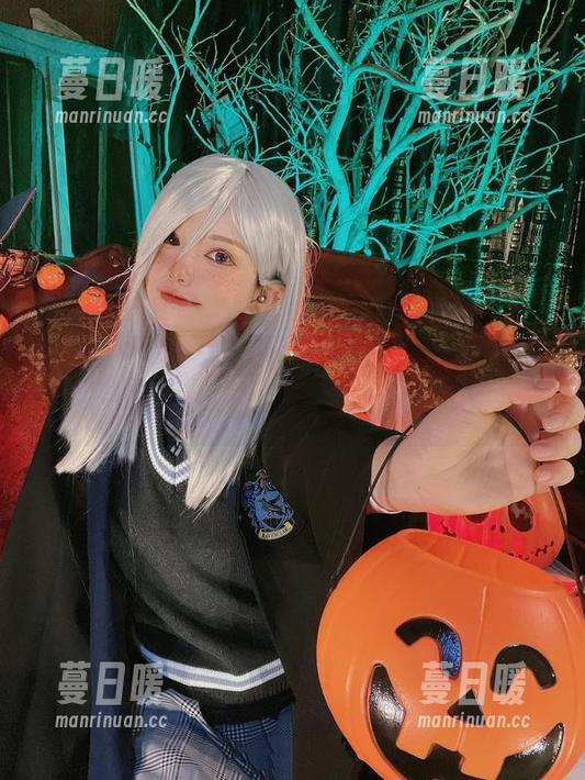 六二二同学w 从六二二同学w的皮衣写真看时尚,壁纸竟然也能成为街头风的代名词!