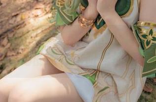 咬一口兔娘与比基尼的私拍：不信你看看，她的眼神比阳光都热！