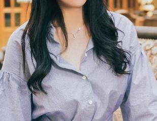 头条女神 - 杨漫妮baby学妹精选写真集，隔着屏幕都能感受到的温度