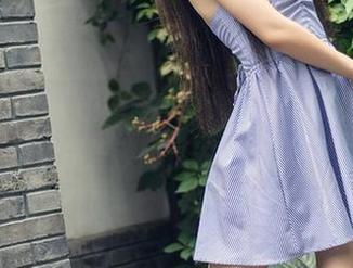 头条女神 - 校园漫步：琳琳的写真福利，探索那些被阳光宠爱的角落！
