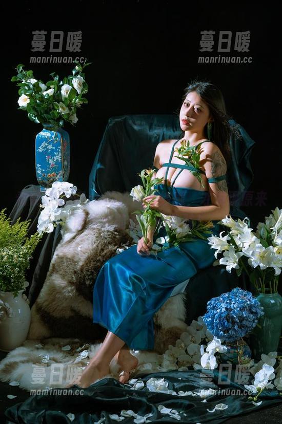 奈汐酱Nice 看奈汐酱Nice的古风青纱曦,才发现原来图片也能这么有韵味!
