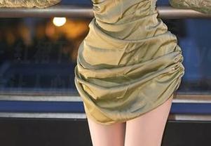 尤蜜荟 - 红裙下的严利娅Yuliya，高清照片让人心跳加速，谁不喜欢？