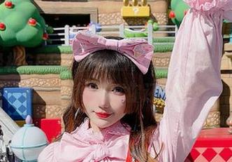 免费轻松GET，彩芸_Nebula旗袍合集！看完这种美，你还愁啥？