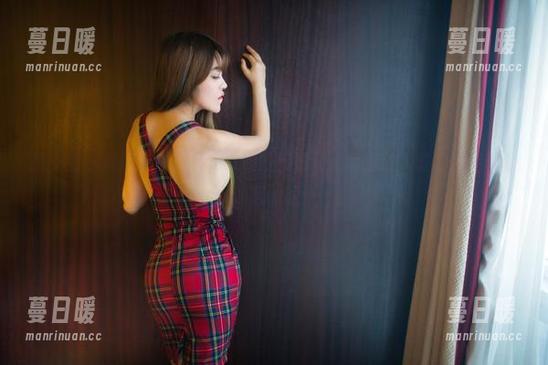 推女郎-模特林夕 推女郎 - 看图包:模特林夕的校服记忆,真是让人觉得像走进梦里似的