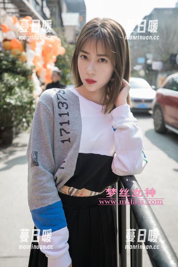 梦丝女神-晓晓 梦丝女神 - 晓晓的薄薄袜子在线:是袜子的慵懒,还是我的目光太沉迷?