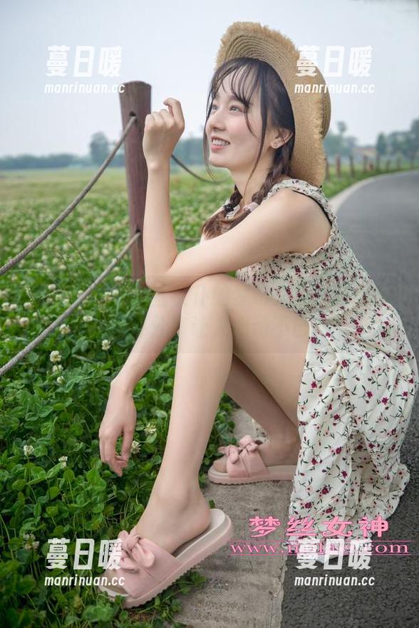 梦丝女神 - 蕾丝女仆的梦幻之旅：晓晓的图库分享让人心动不已