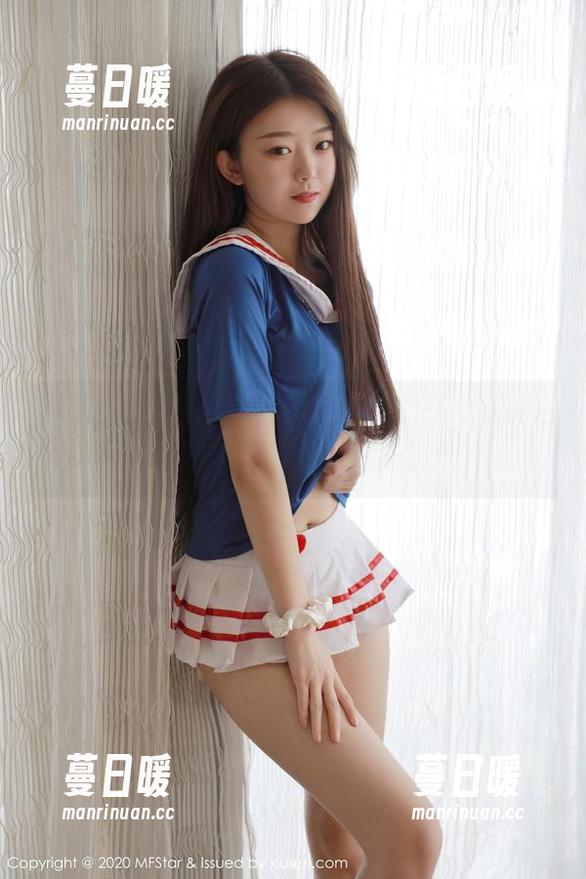 模范学院 - 小奶瓶呜呜的写真更新，御姐风格满分，心动指数爆表