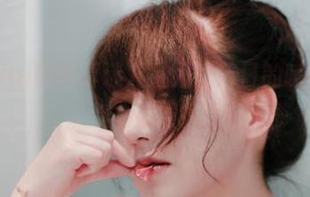 樱晚gigi的写真迷人魅力，落日的暧昧，谁能抵挡？