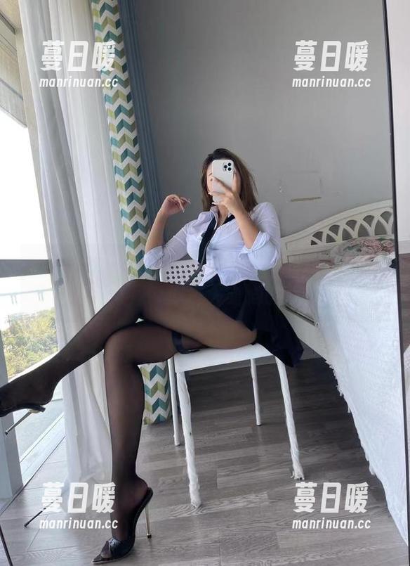 洁己u 微密圈 - 全集大公开!洁己u的玫红渔网丝袜,带你进入时尚的坑!