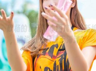 爱丝 - 欣杨的夏天写真图库：最新编年史，谁说阳光只属于海滩？