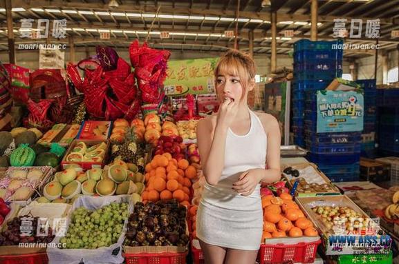 爱丝-若兮 爱丝 - 若兮顺便带你旅行:她的写真日记,网盘里悄悄说着小秘密
