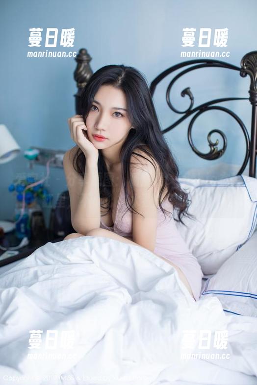 爱蜜社-杨紫嫣Cynthia 爱蜜社 - 分享原图:杨紫嫣Cynthia在浴缸里,不小心被水蒸气迷了眼!