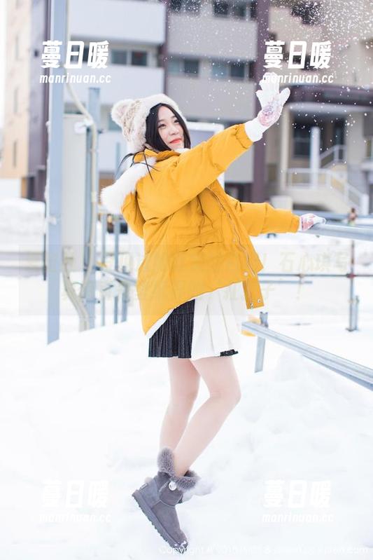 爱蜜社-石心琪 爱蜜社 - 没见过如此美的白裙!石心琪写真简直是壁纸界的‘扛把子’!