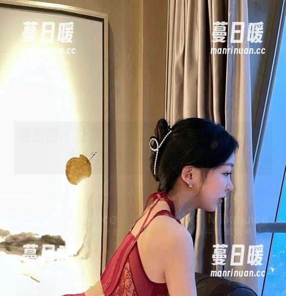 微密圈 - 让牛奶里的果汁开启你的私人修女时光：惊艳私拍图片！