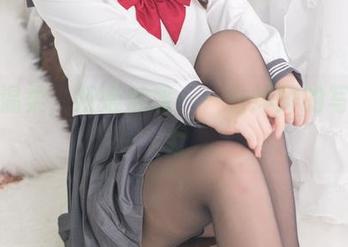 夜色温柔，妖姬魅惑——白烨烨的写真魅力