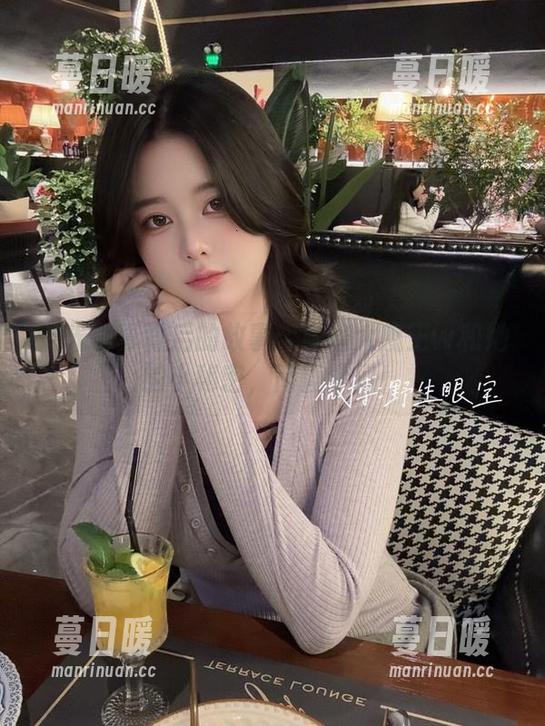 眼酱大魔王w 油光写真背后的故事:眼酱大魔王w和她的小秘密,简直梦幻!