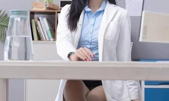 秀人网 - 看！这是乔一一的棉袜画卷——原图瞬间让你心动！