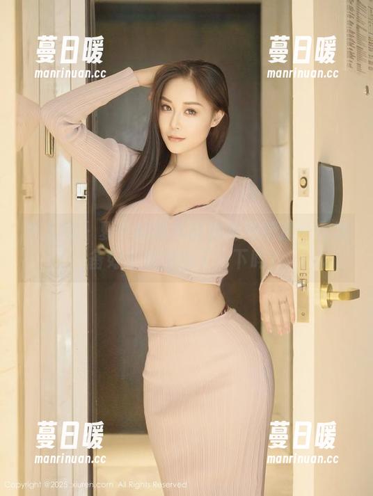 秀人网 - 夏小秋秋秋红裙套图精选—你准备好被美丽撞了一下吗？