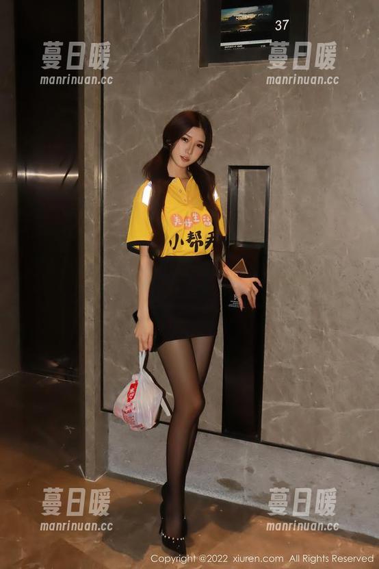 秀人网-安然 秀人网 - 安然的红裙写真集:快来下载,谁说这只是个秘密?