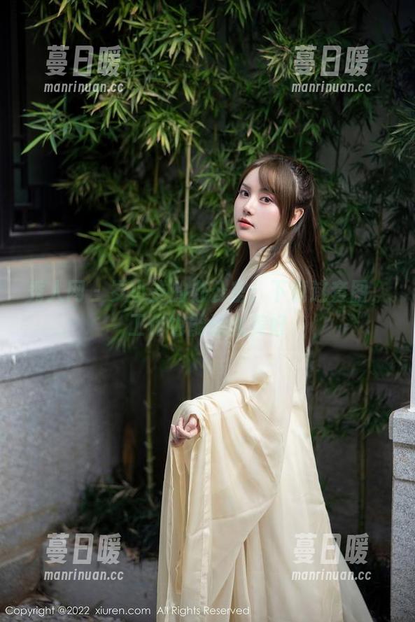 秀人网 - 岁小岁的办公室：下载这套图，工作也能这么美好