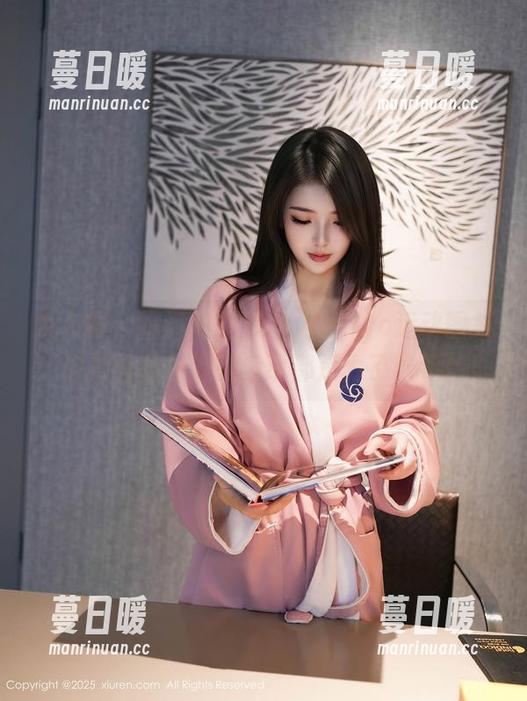 秀人网-悠悠酱yoyoyo 秀人网 - 精选的悠悠酱yoyoyo运动图集:你相信吗?她的运动都是为了吃零食!