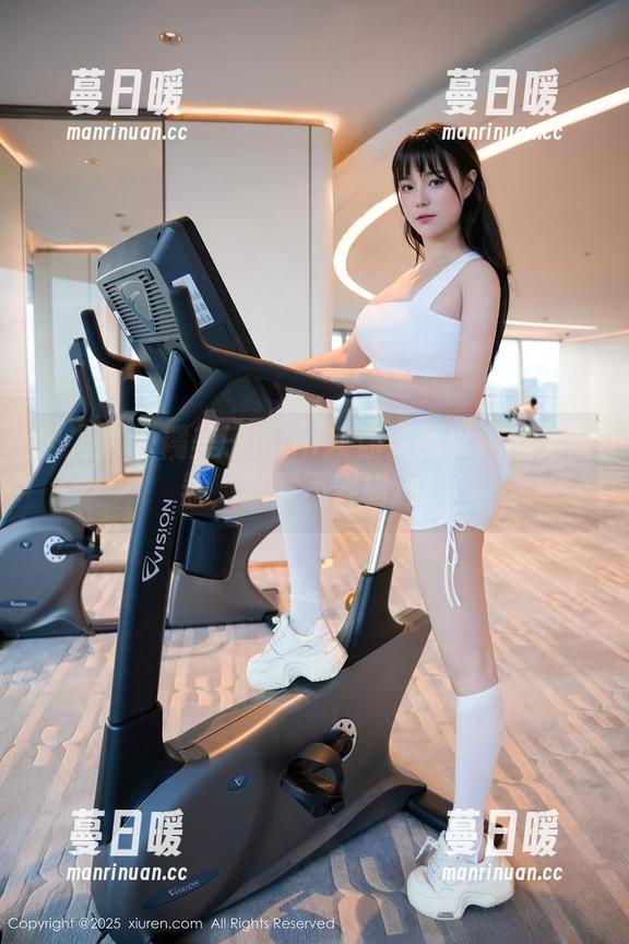 秀人网-糯美子mini 秀人网 - 糯美子mini教你如何以丝袜为武器,套图不容错过!