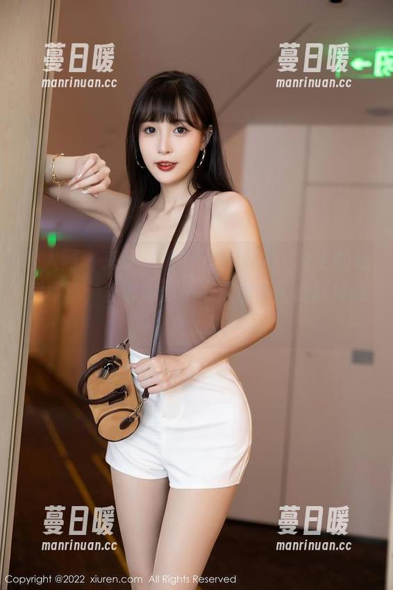 秀人网-鱼子酱fish 秀人网 - 来吧,看看鱼子酱fish女王的私房写真,告诉我你是不是也想变成那样的女王!