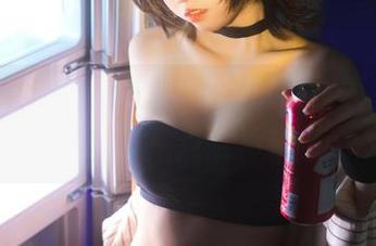 纸悦Etsu_ko的JK梦境解析，原图与图片夹杂着一点点神秘感。