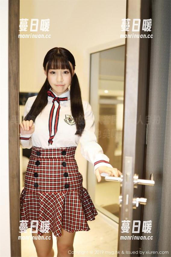 美媛馆-小夕juju 美媛馆 - 小夕juju的双人套图:一人自拍不够,算我俩也美呗!