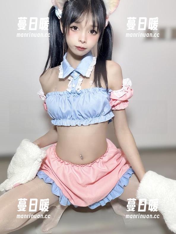 聂傲娇 微密圈 - 打造属于你的冬日色彩,聂傲娇的圣诞红色魅惑图集等你来下载!