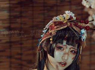 摇曳在黑暗中的护士，芊川一笑MNK的cos图册太特别了！